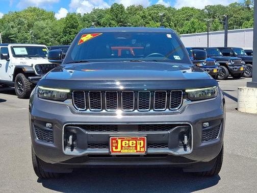 2022 Jeep Grand Cherokee Overland