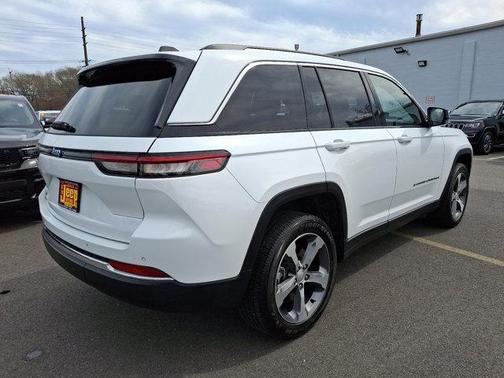 2023 Jeep Grand Cherokee 4xe Base