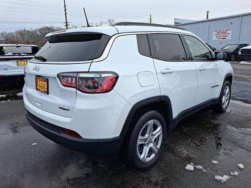 2023 Jeep Compass Latitude