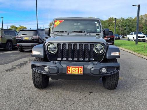 Sting-Gray Clearcoat 2022 Jeep Wrangler Unlimited Willys 4x4
