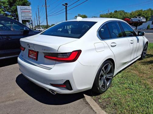 2022 BMW 330 xDrive