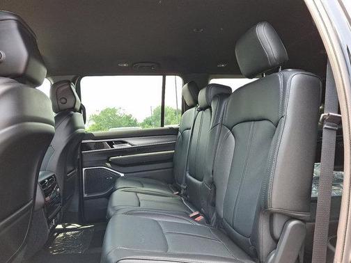 2025 Jeep Wagoneer L Series I 4x4