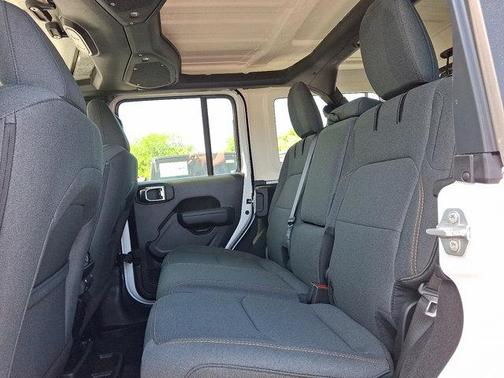 2025 Jeep Wrangler 4xe Willys