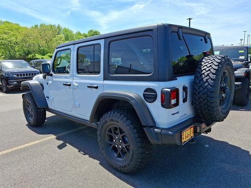 2025 Jeep Wrangler 4xe Willys
