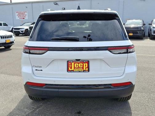 2025 Jeep Grand Cherokee Altitude