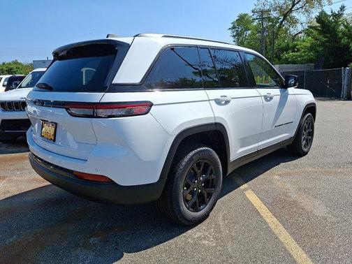 2025 Jeep Grand Cherokee Altitude