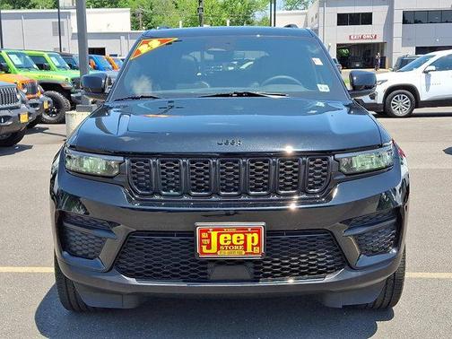 2023 Jeep Grand Cherokee Altitude