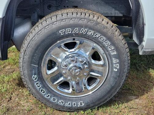 2024 RAM 2500 Tradesman Crew Cab 4x4 6'4' Box