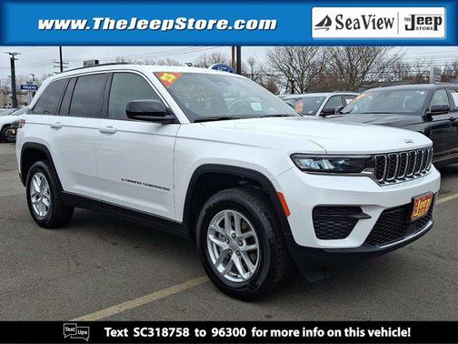 2025 Jeep Grand Cherokee Laredo