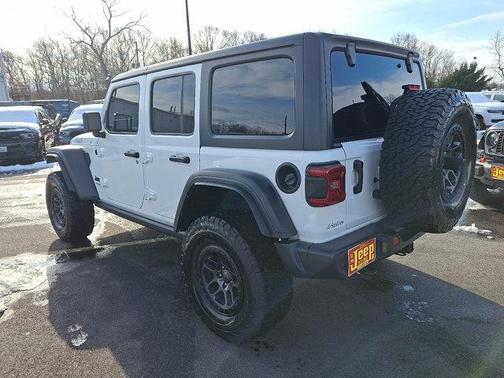 2022 Jeep Wrangler Willys