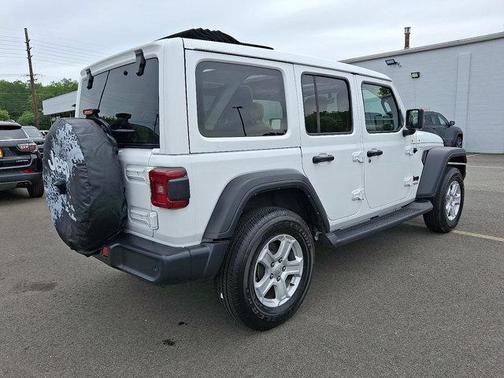 2022 Jeep Wrangler Unlimited Sport