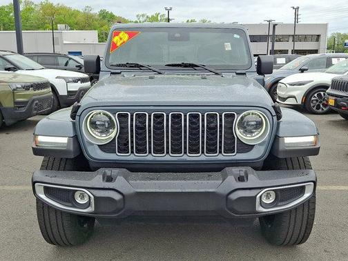 Anvil Clearcoat 2025 Jeep Wrangler 4xe Sahara