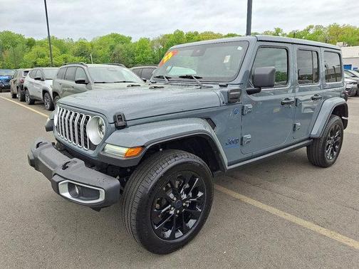 Anvil Clearcoat 2025 Jeep Wrangler 4xe Sahara