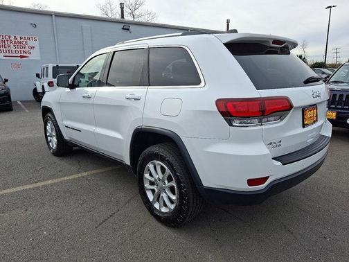 2021 Jeep Grand Cherokee Laredo