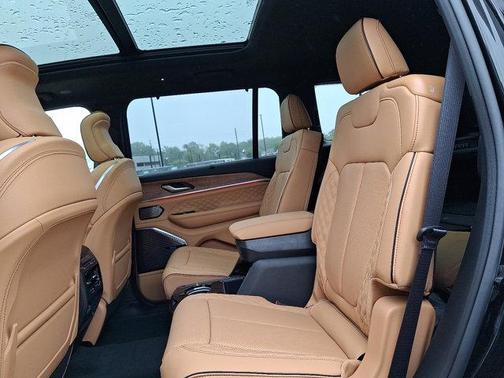 2025 Jeep Grand Cherokee L Summit Reserve