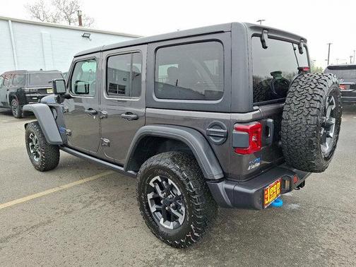 Granite Crystal Metallic Clearcoat 2025 Jeep Wrangler 4xe Rubicon