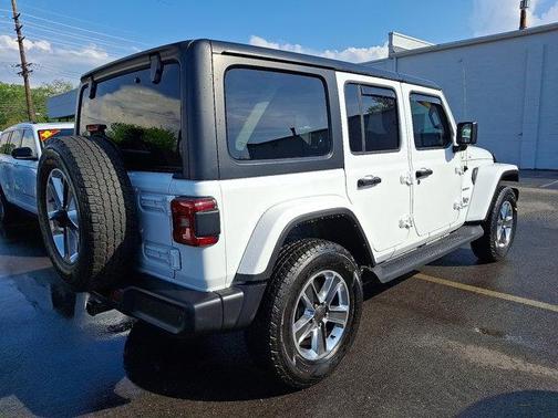 2022 Jeep Wrangler Unlimited Sahara