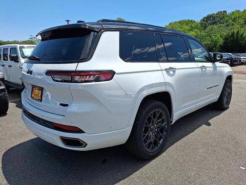 2025 Jeep Grand Cherokee L Summit Reserve