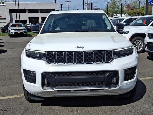 2022 Jeep Grand Cherokee L Overland