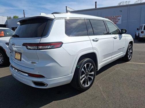 2022 Jeep Grand Cherokee L Overland