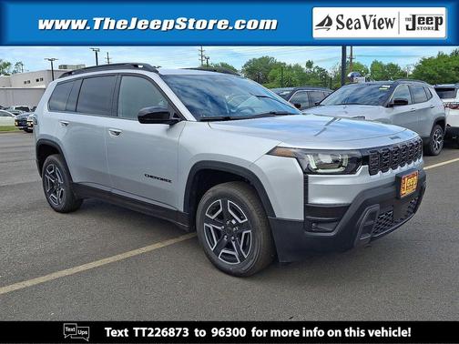 Silver Zynith Clearcoat 2026 Jeep Cherokee Laredo 4x4