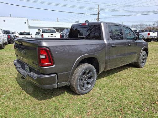 Granite Crystal Metallic Clearcoat 2026 RAM 1500 Big Horn/Lone Star