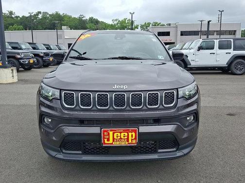 2024 Jeep Compass Latitude Lux