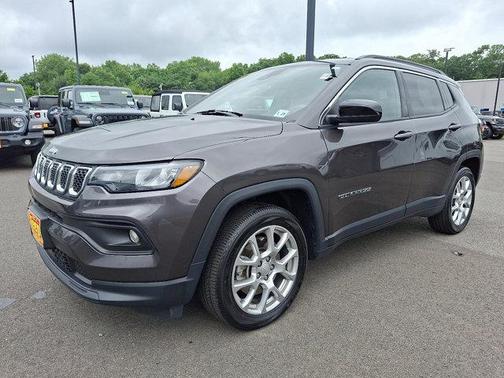 2024 Jeep Compass Latitude Lux