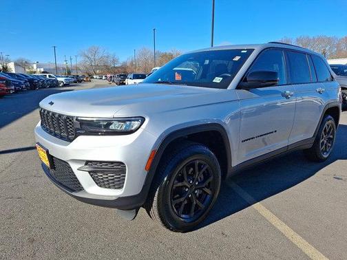 2024 Jeep Grand Cherokee Altitude