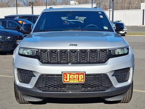 2024 Jeep Grand Cherokee Altitude