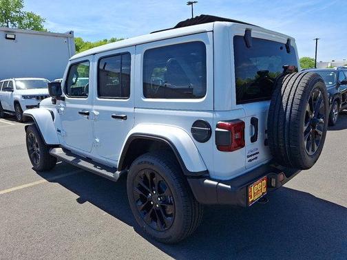 2025 Jeep Wrangler 4xe Sahara