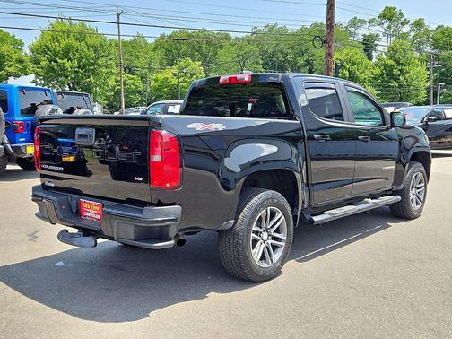 Black 2021 Chevrolet Colorado WT
