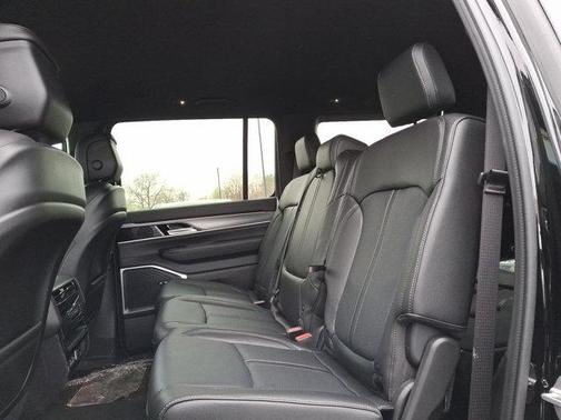 2025 Jeep Wagoneer 4x4