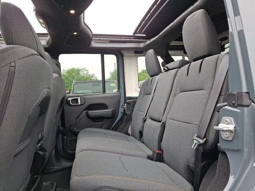 2025 Jeep Wrangler 4xe Willys
