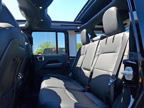 2025 Jeep Wrangler 4xe Rubicon X