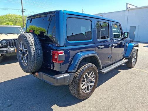 Fathom Blue Pearlcoat 2025 Jeep Wrangler 4-Door Sahara 4x4