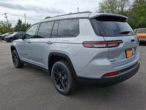 2025 Jeep Grand Cherokee L Altitude