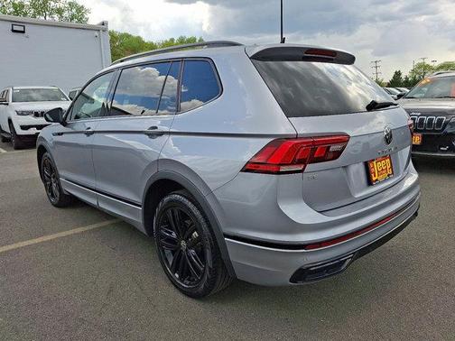 2022 Volkswagen Tiguan 2.0T SE R-Line Black