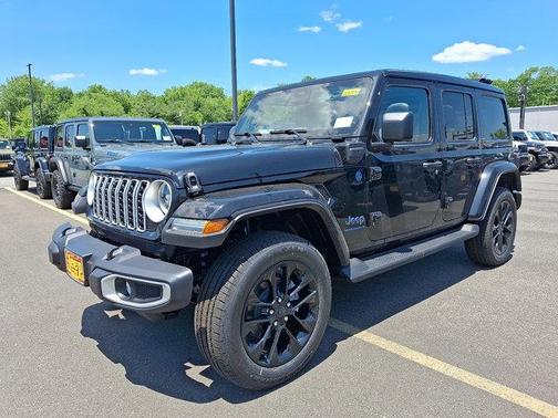 2025 Jeep Wrangler 4xe Sahara