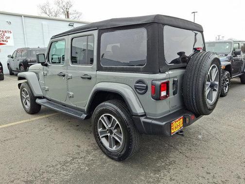 Sting-Gray Clearcoat 2023 Jeep Wrangler 4-Door Sahara 4x4