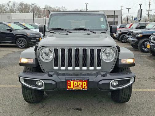 Sting-Gray Clearcoat 2023 Jeep Wrangler 4-Door Sahara 4x4
