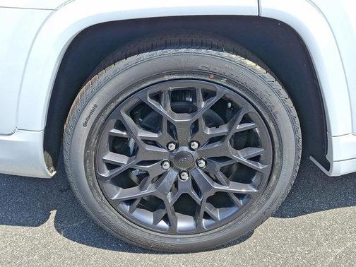 2025 Jeep Grand Cherokee L Summit Reserve