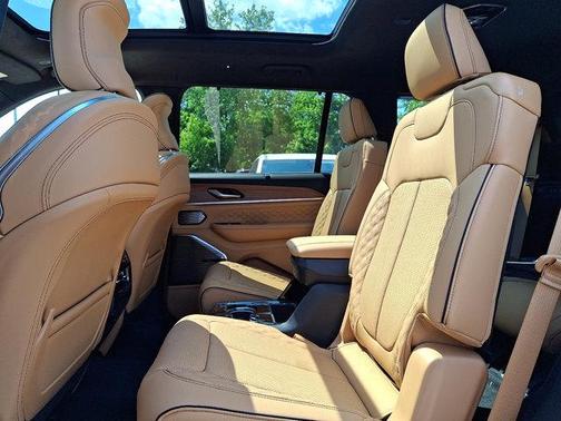 2025 Jeep Grand Cherokee L Summit Reserve