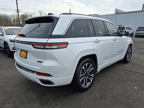 2023 Jeep Grand Cherokee 4xe Overland