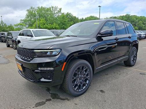2025 Jeep Grand Cherokee Summit