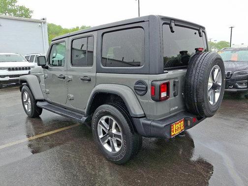 2021 Jeep Wrangler Unlimited Sahara