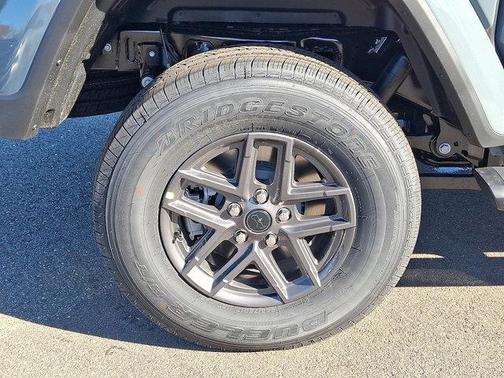 2026 Jeep Gladiator Sport S