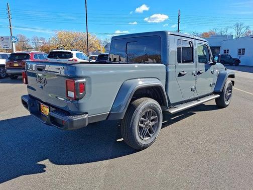 2026 Jeep Gladiator Sport S