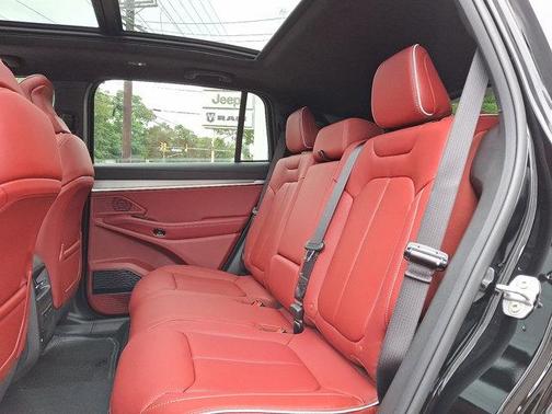 2025 Jeep Wagoneer S Launch Edition