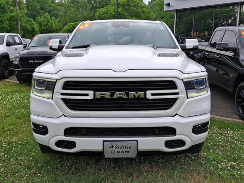 Bright White Clearcoat 2023 RAM 1500 Laramie